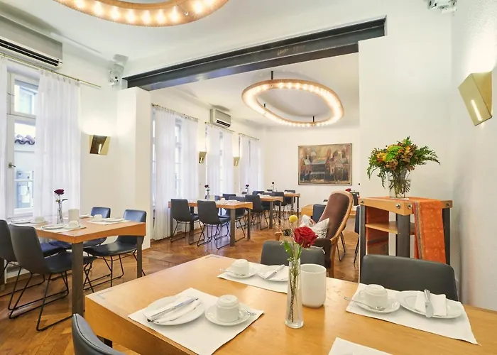 Goldener Engel 3* שפייר