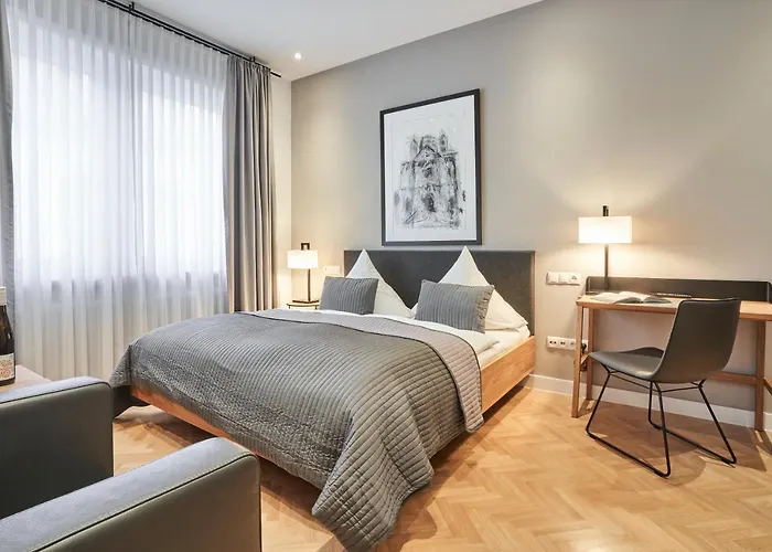 Hotell Goldener Engel 3*